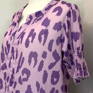 BiBi - Leopard Woven Smock Sleeve V Neck Top  Loose Fit Airy Lightweight - Small